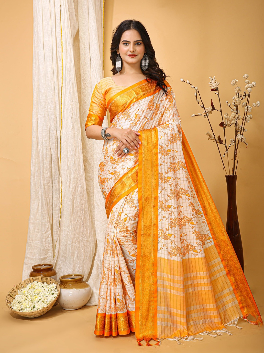 

KALINI Ethnic Motifs Printed Zari Banarasi Saree, White