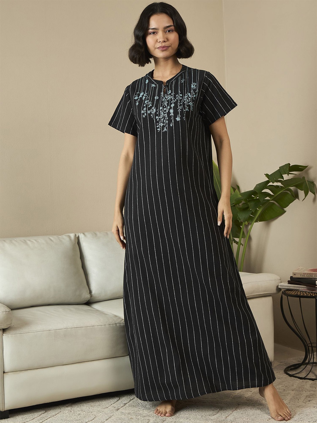 

July Printed Maxi Nightdress, Black