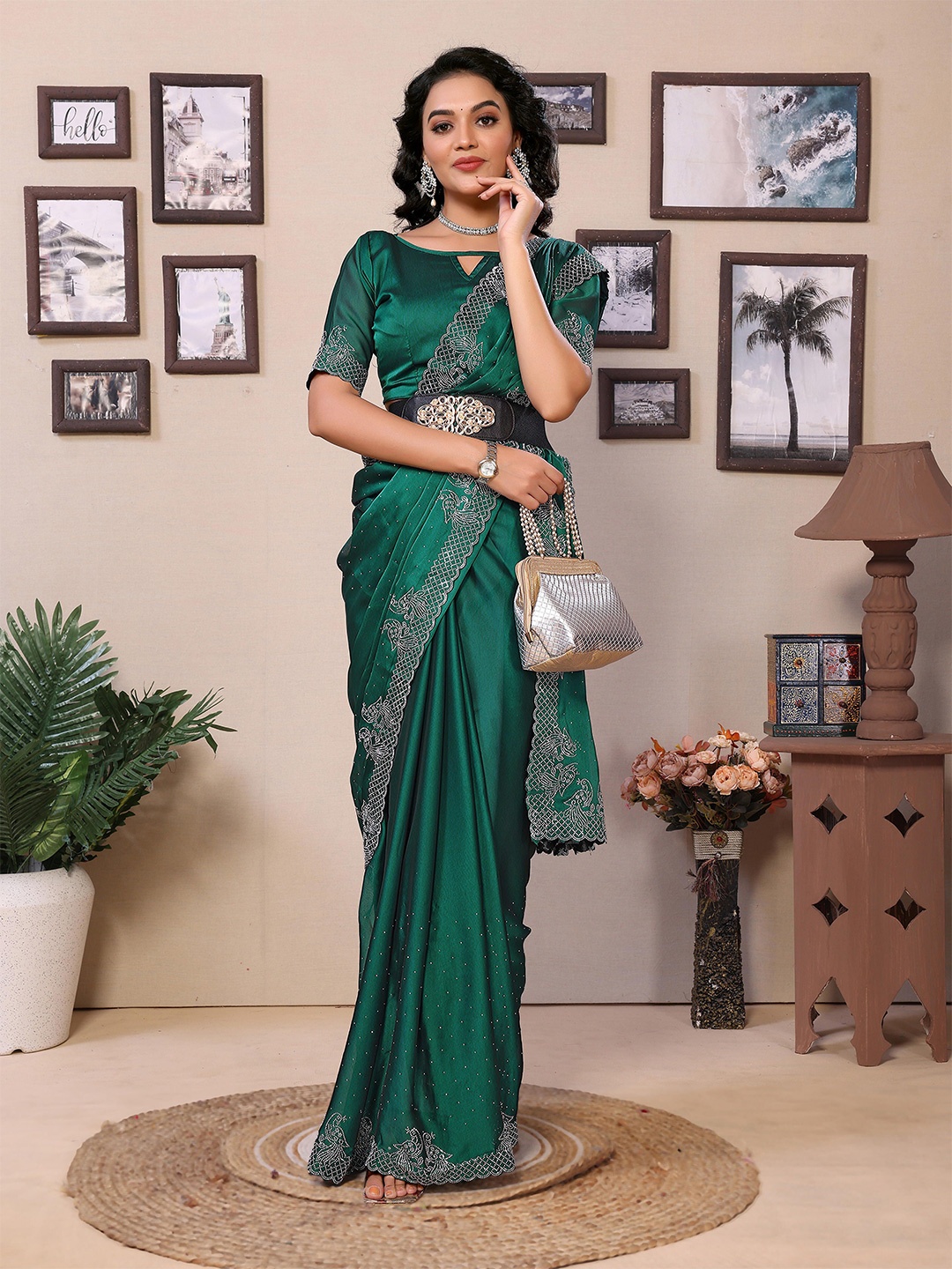 

Moda Rapido Embellished Mukaish Kanjeevaram Saree, Green