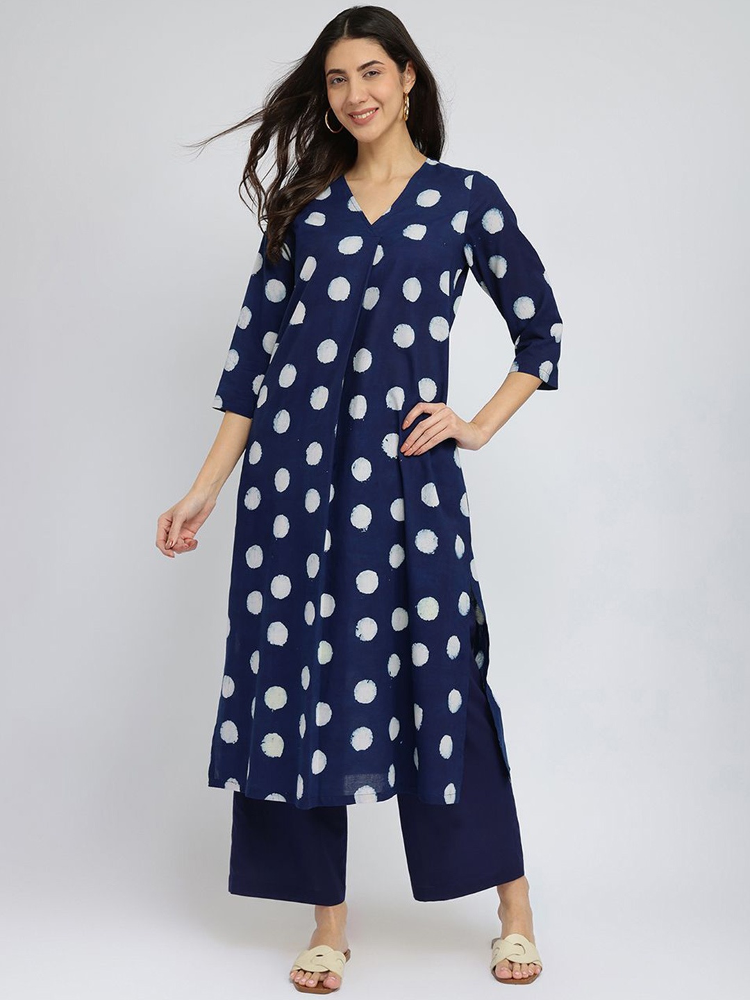 

Pink Fort Women Printed Pure Cotton Kurta with Trousers, Navy blue
