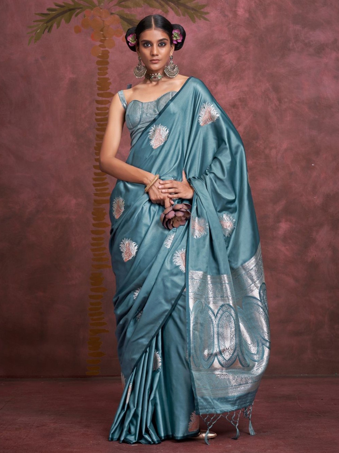 

PEENGAX Ethnic Motifs Zari Satin Banarasi Saree, Teal