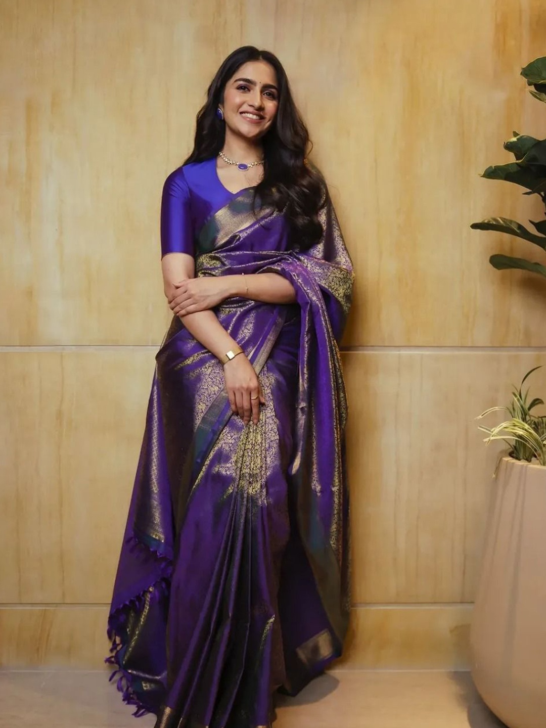 

Moda Rapido Woven Design Zari Art Silk Kanjeevaram Saree, Purple