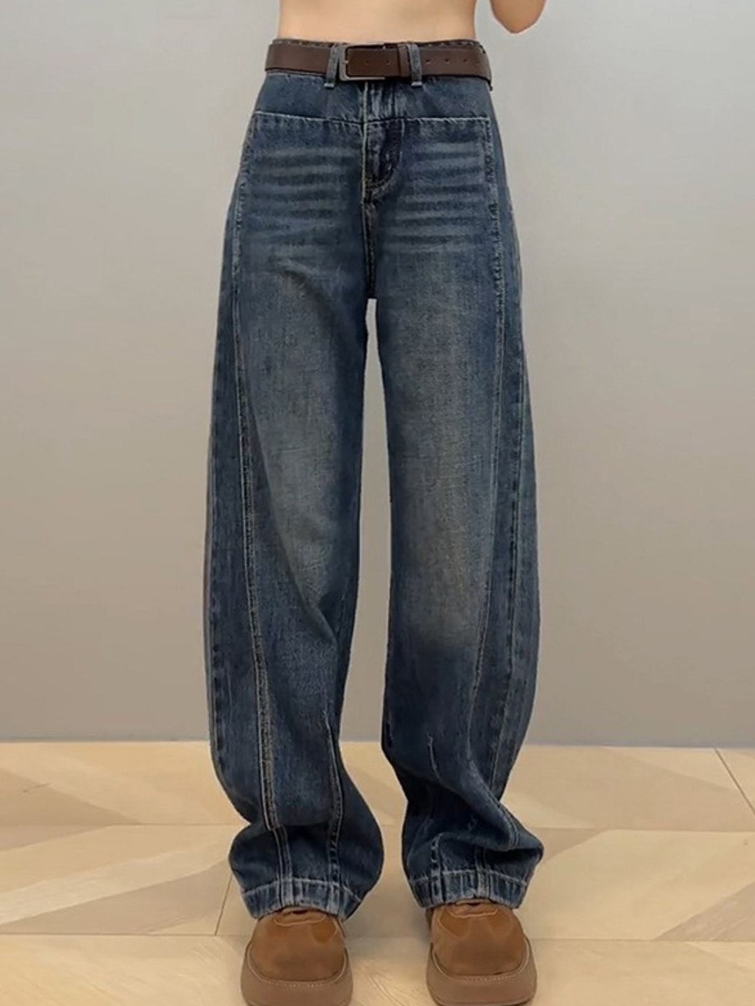 

StyleCast Women Cotton Regular Fit Mid-Rise Light Fade Jeans, Blue