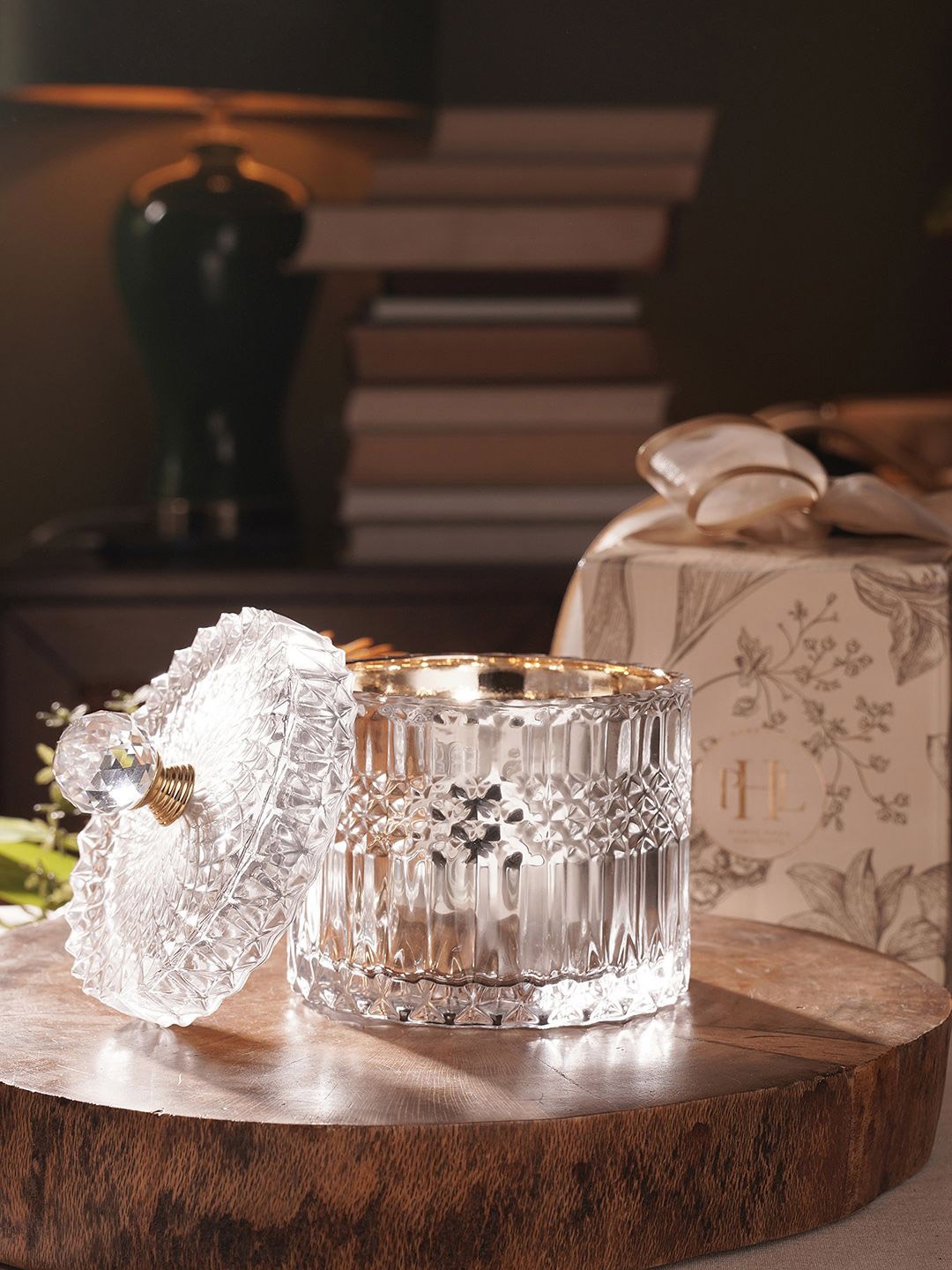 

Pure Home and Living Silver-Toned Diamond Textured Glass Jar