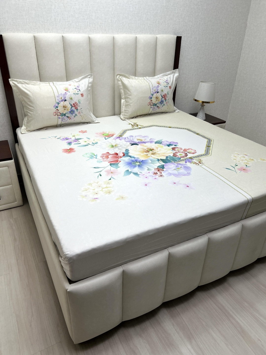

Pure Decor Majestic Beige & Purple Printed Cotton 330 TC King Bedsheet Set 2.74 m x 2.74 m