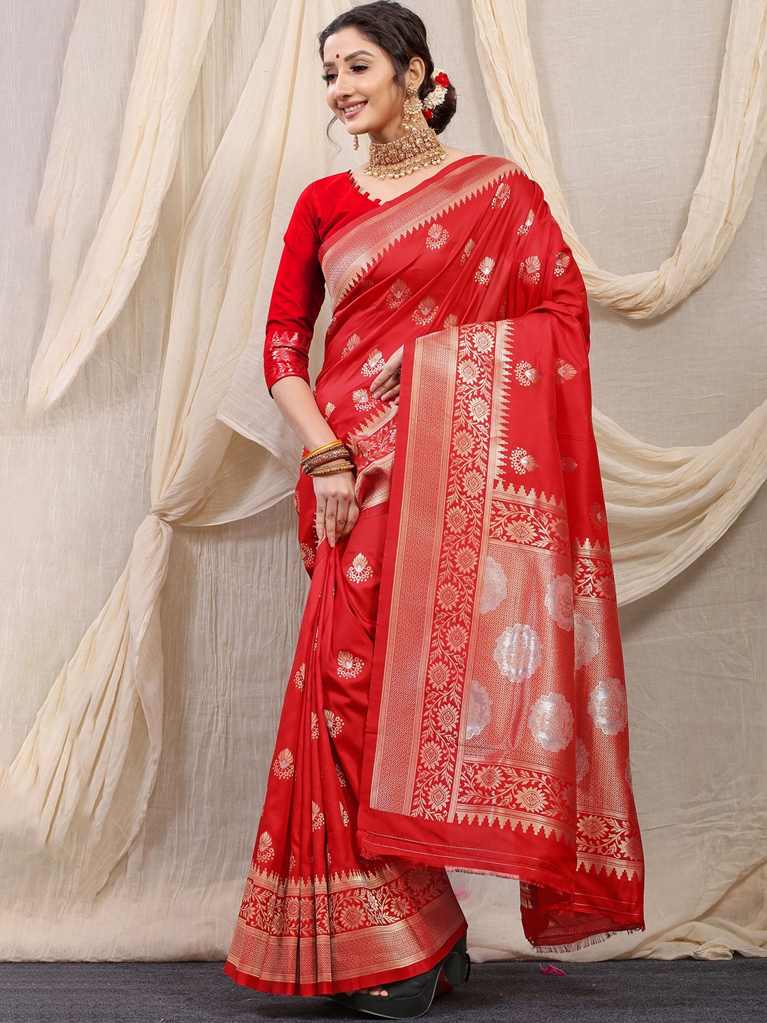 

Kandora Ethnic Motifs Zari Pure Silk Banarasi Saree, Red