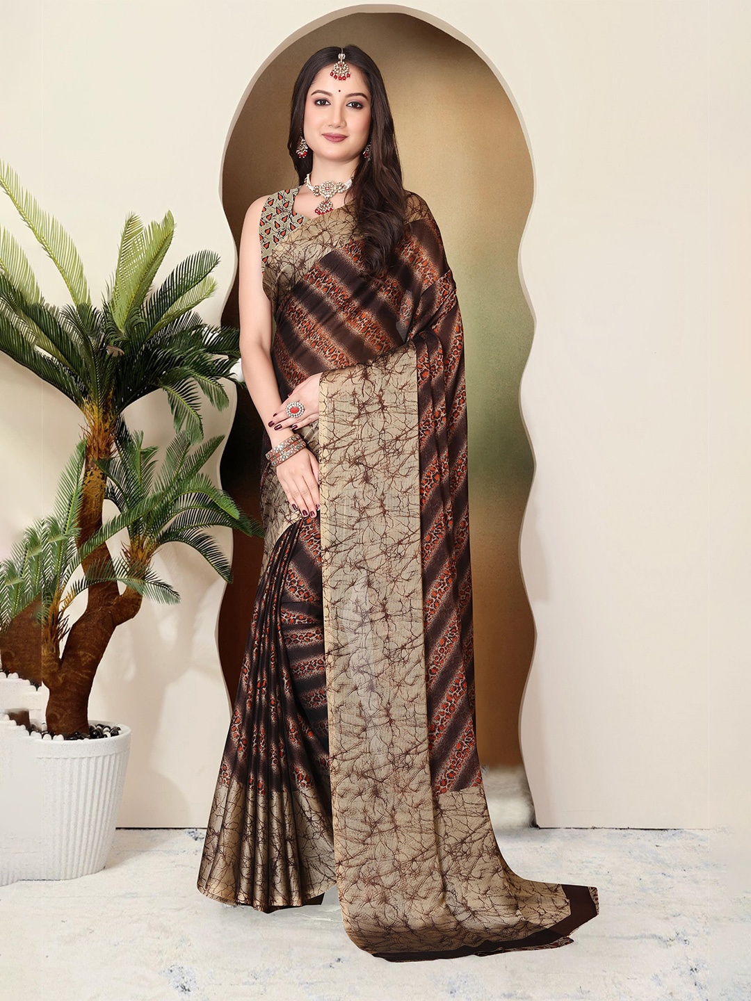 

SUPERLAXMI Woven Design Pure Chiffon Saree, Brown