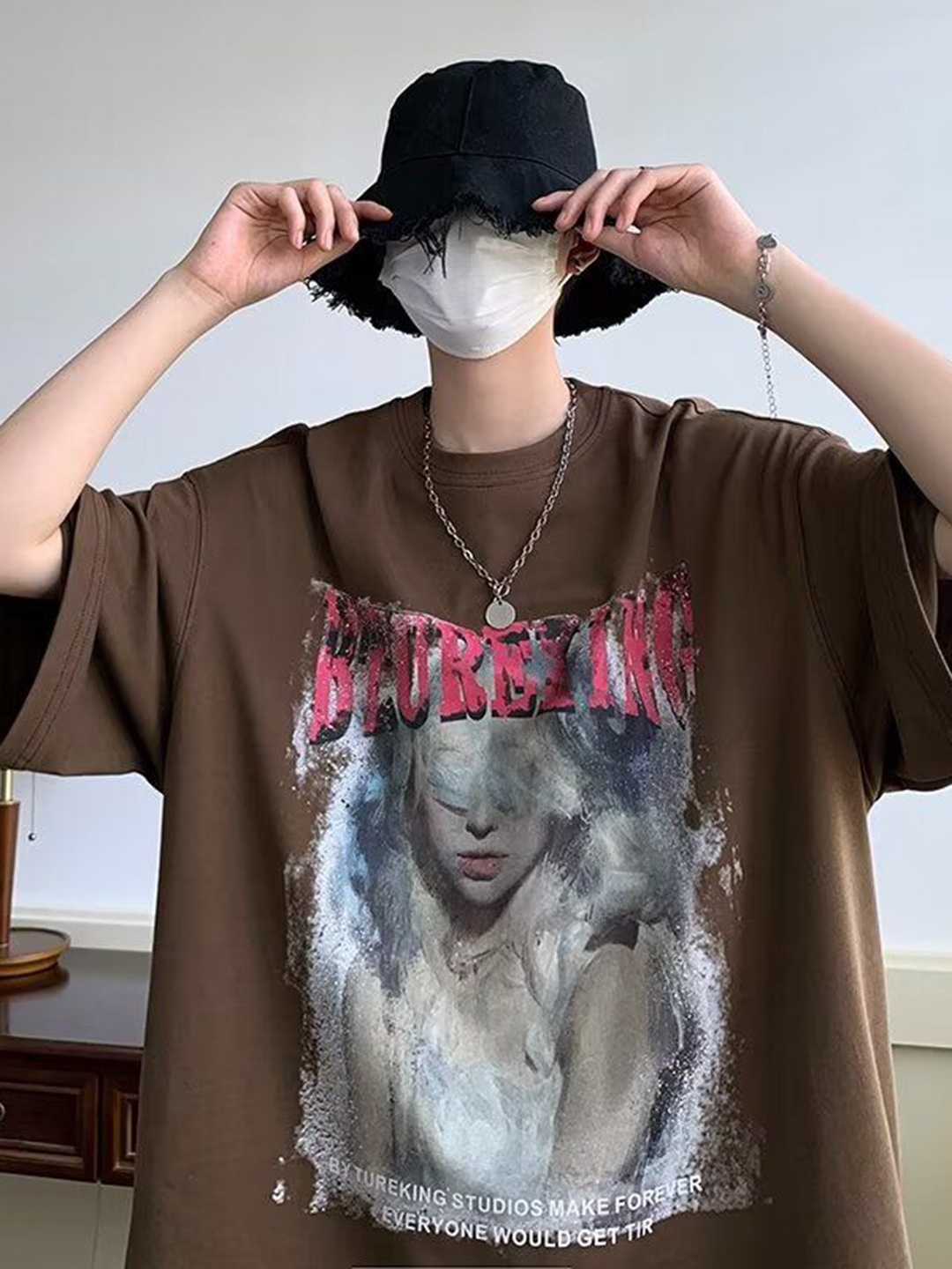 

HERE&NOW Men Photographic Printed Round Neck Cotton Oversized T-shirt, Brown