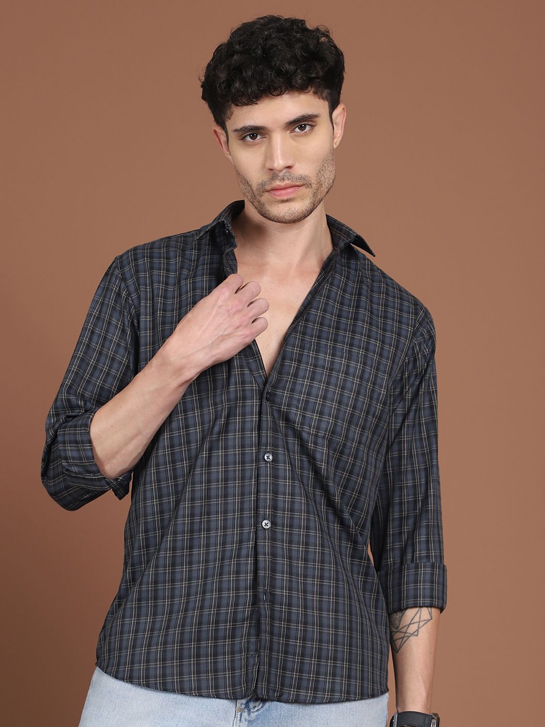 

Indian Needle Men Classic Windowpane Checks Opaque Checked Casual Shirt, Charcoal