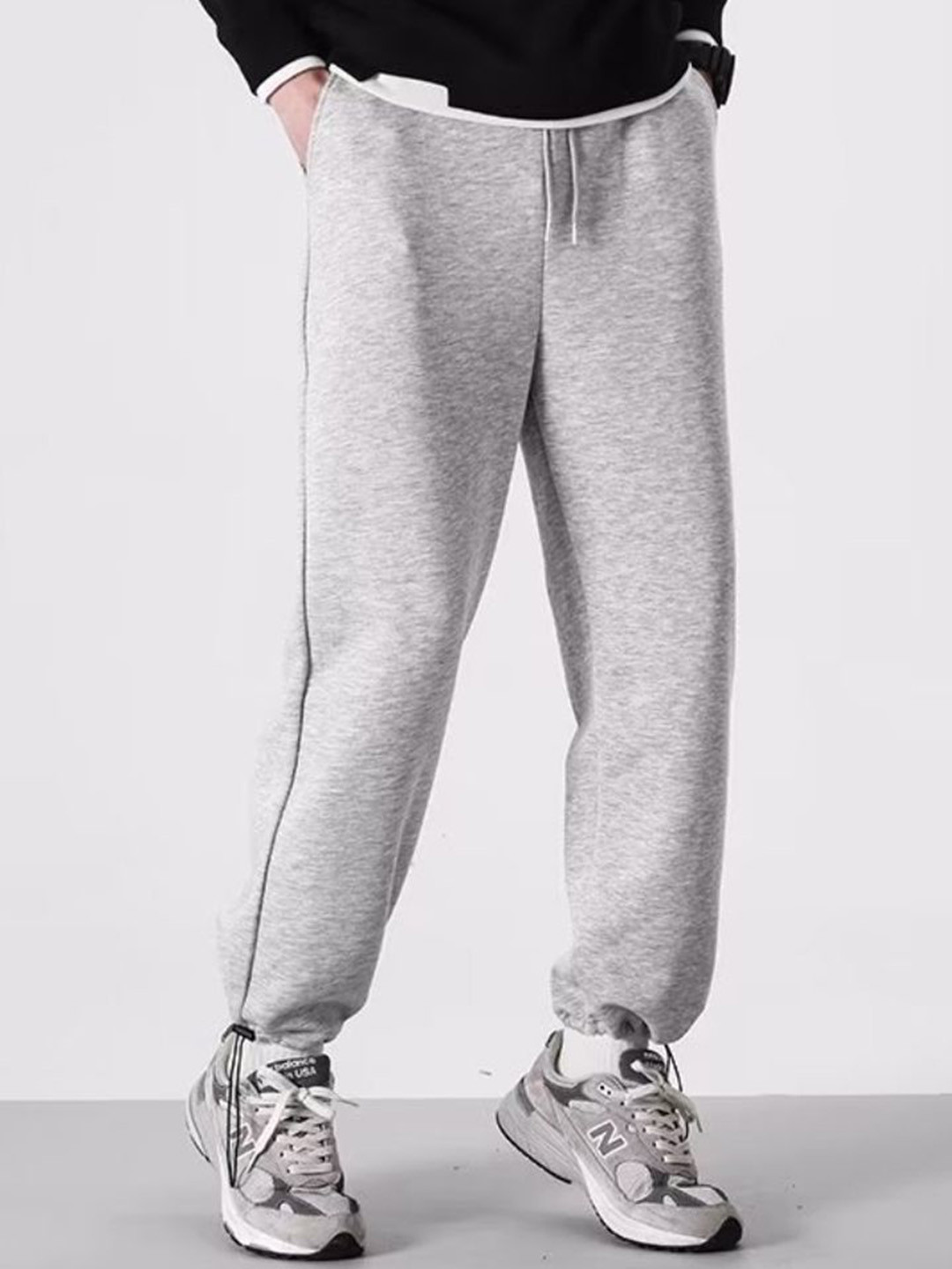

StyleCast Men Mid-Rise Joggers, Grey