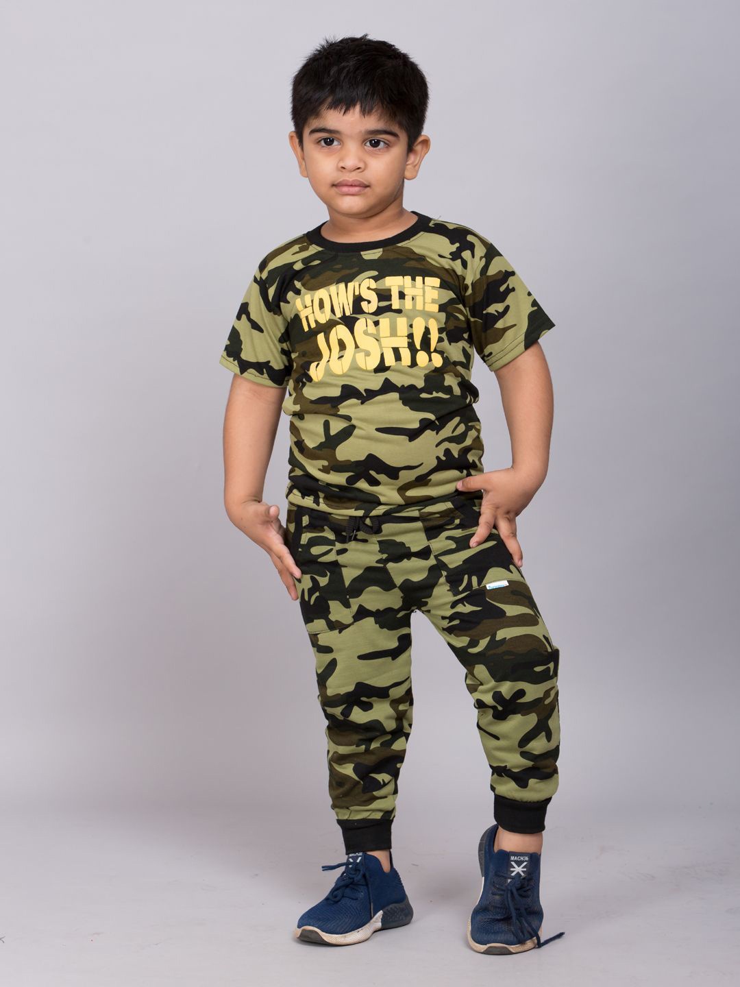 

Tiny Toon Boys Printed T-shirt With Joggers, Green