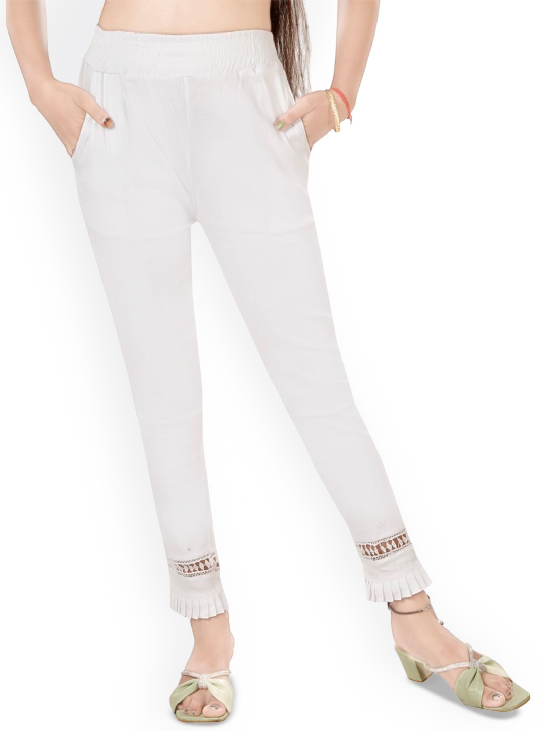 

Fessist Women Relaxed Skinny Fit Pleated Trousers, White