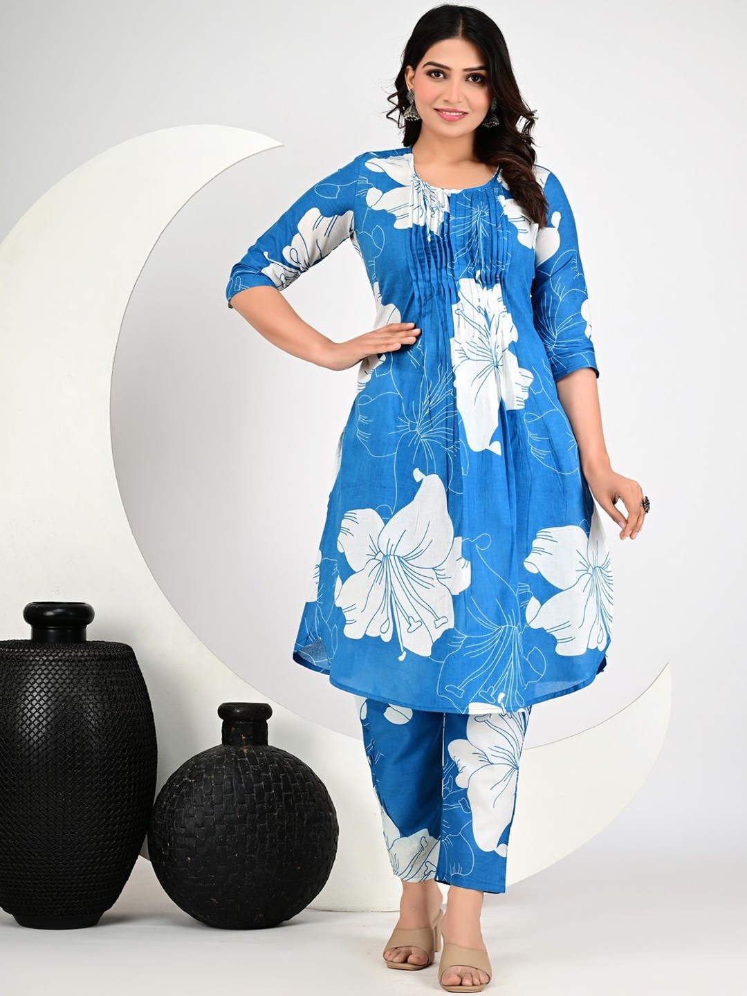 

Divsy Fashion Floral Printed Pleated A-Line Kurta With Trouser, Blue