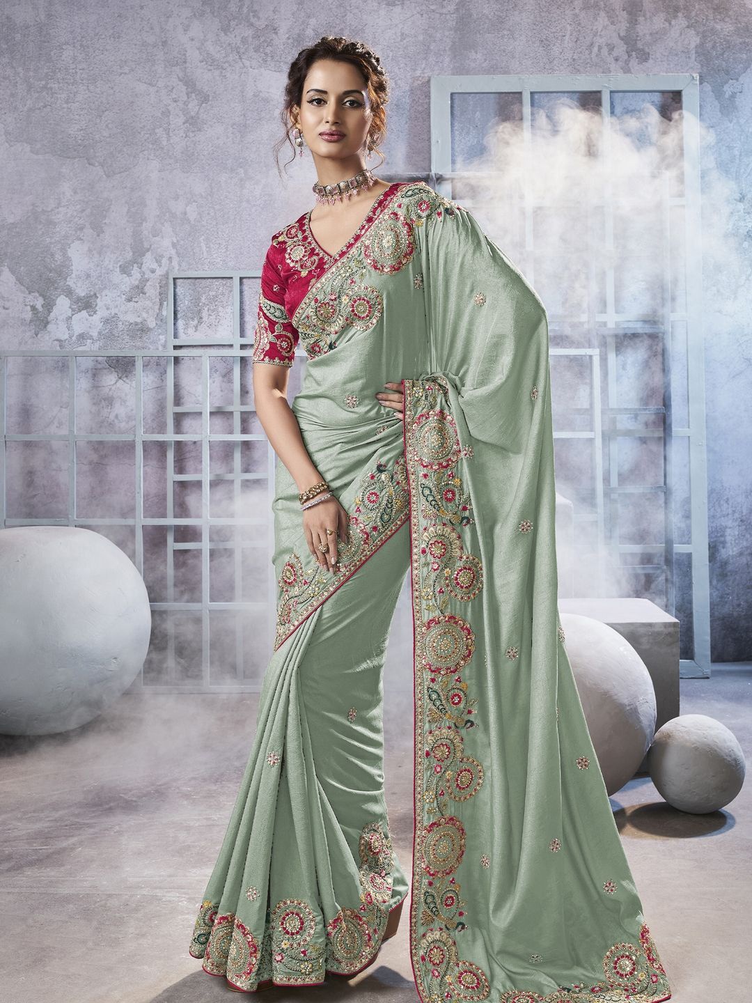 

Suha Floral Sequinned Pure Georgette Saree, Green