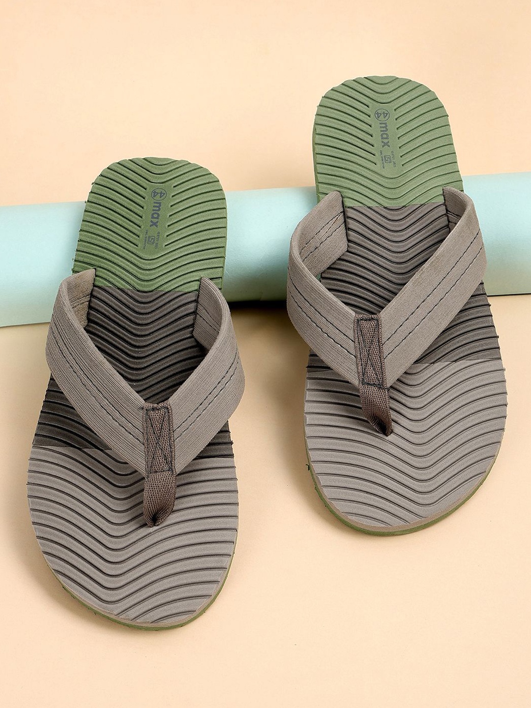 

max Men Thong Flip-Flops, Green