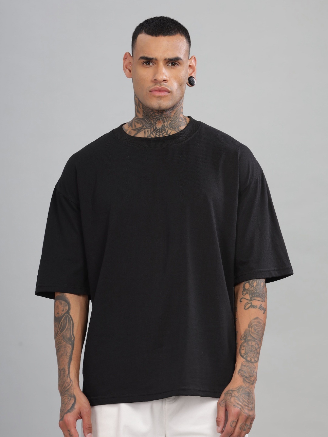 

Getsetwear Men Rapid-Dry Solid Round Neck Cotton Oversized T-shirt, Black