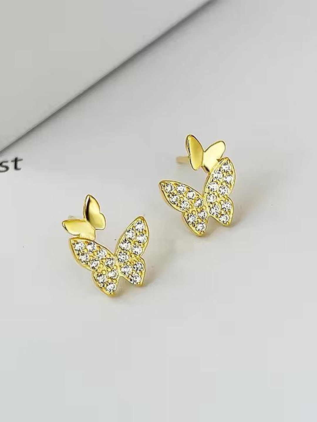 

TANLOOMS Set Of 2 Gold-Plated Artificial Stones Studded Contemporary Studs