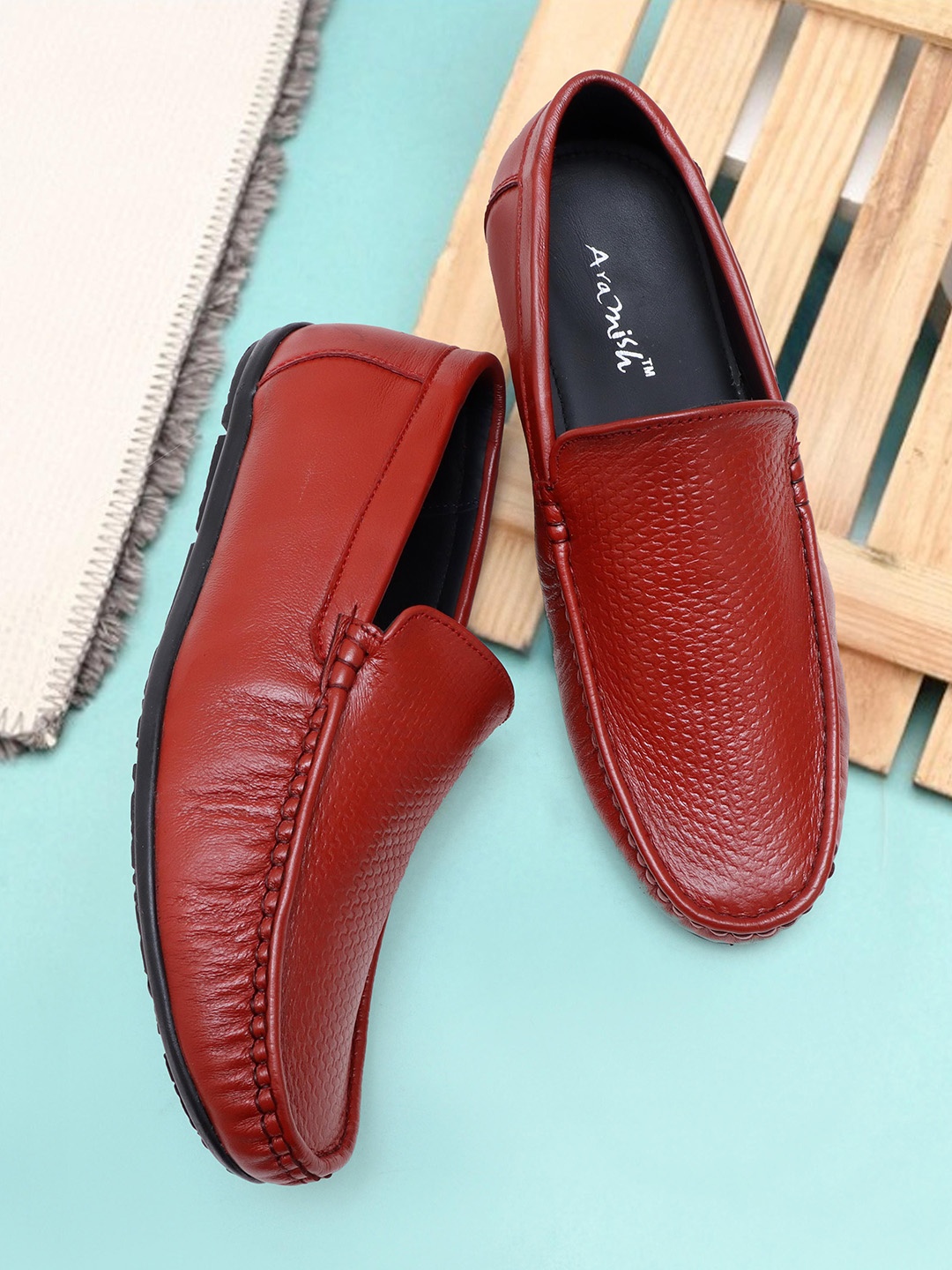 

ARAMISH Men Perforations Leather Loafers, Red