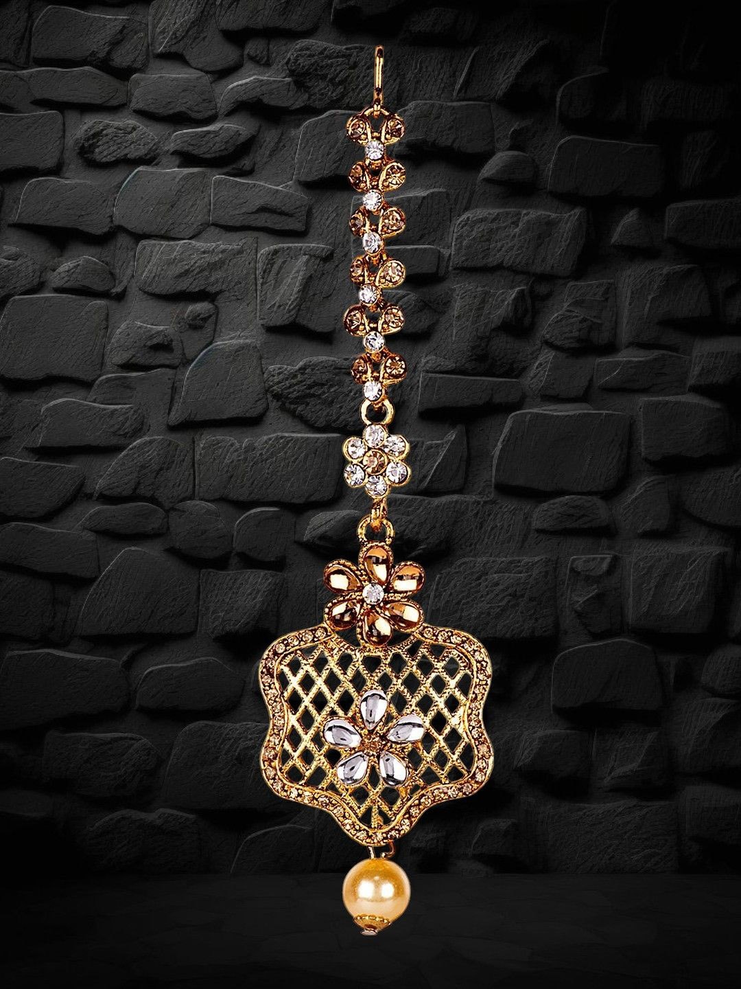 

Anouk Gold-Plated Kundan Studded & Pearls Beaded Floral Shape Maang Tikka