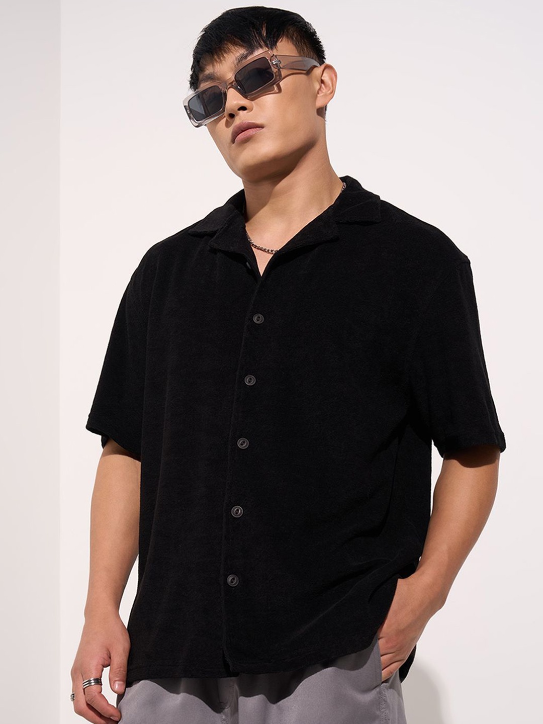 

Street 808 by Pantaloons Men Relaxed Fit Cuban Collar Solid Cotton Casual Shirt, Black