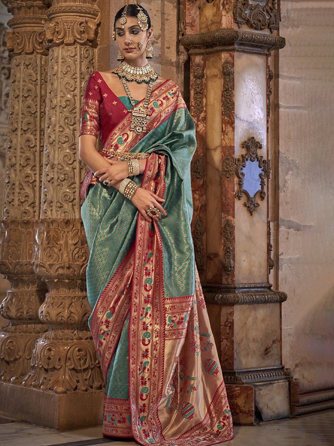 

MAHALASA Woven Design Zari Pure Silk Paithani Saree, Green