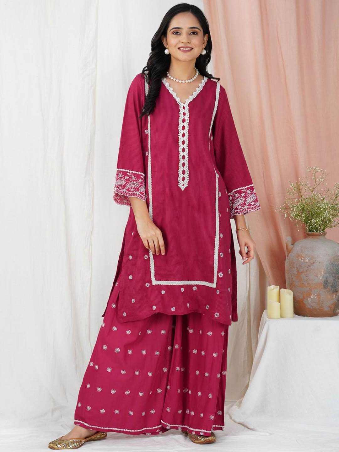

zuri Floral Embroidered V-Neck Cotton Straight Kurta, Red