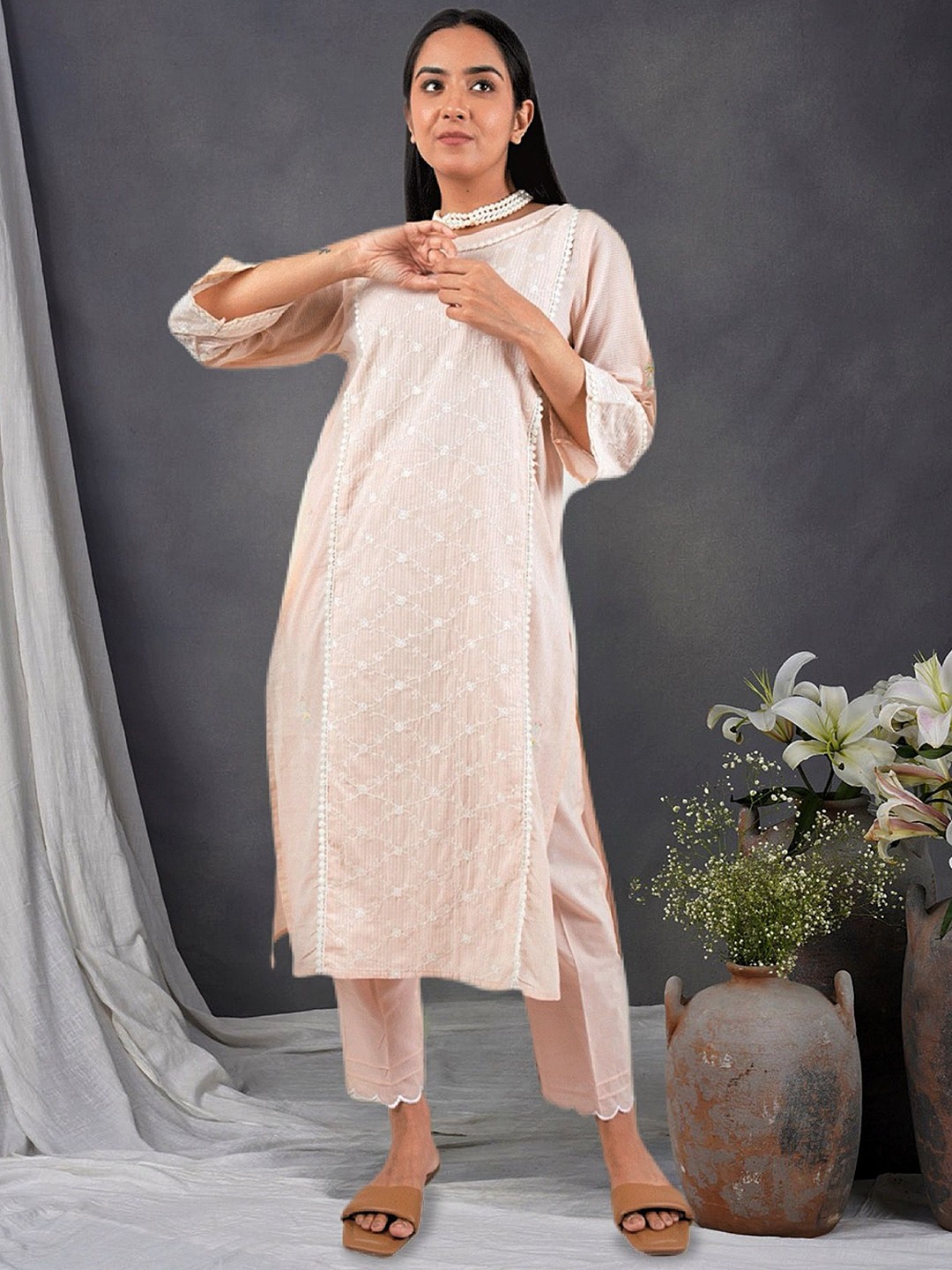 

zuri Floral Embroidered Boat Neck Thread Work Cotton Straight Kurta, Peach
