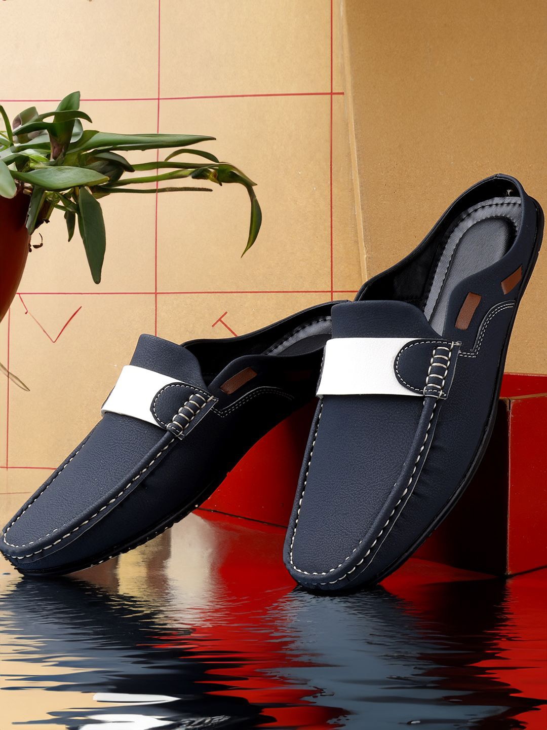 

HERE&NOW Men PU Mules, Blue