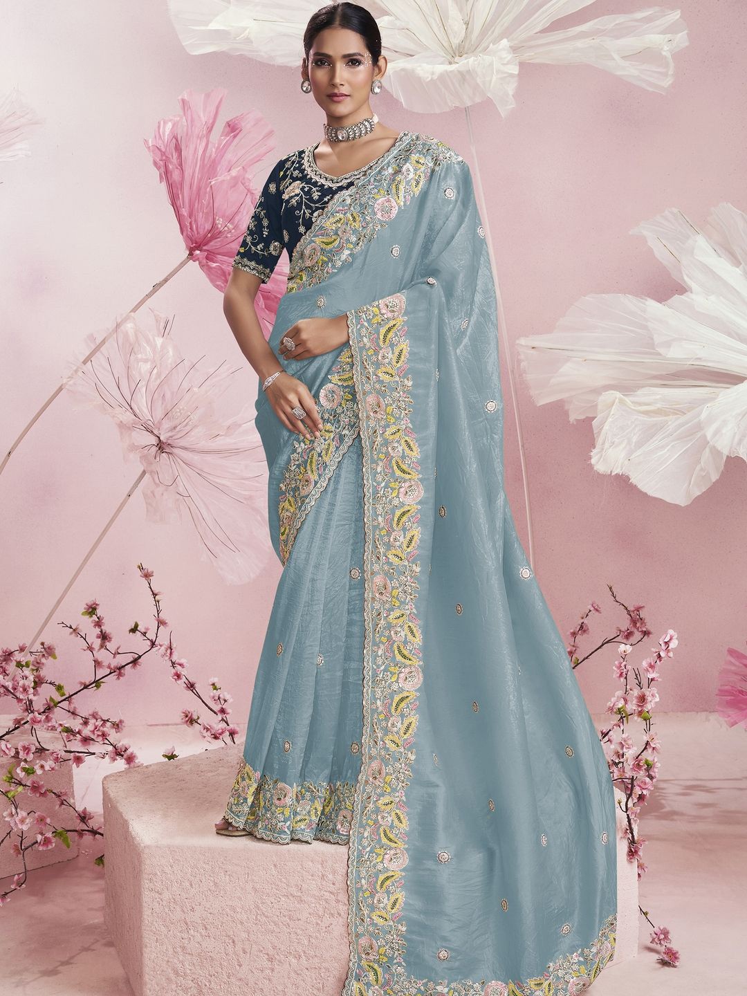 

Suha Floral Sequinned Pure Silk Saree, Blue