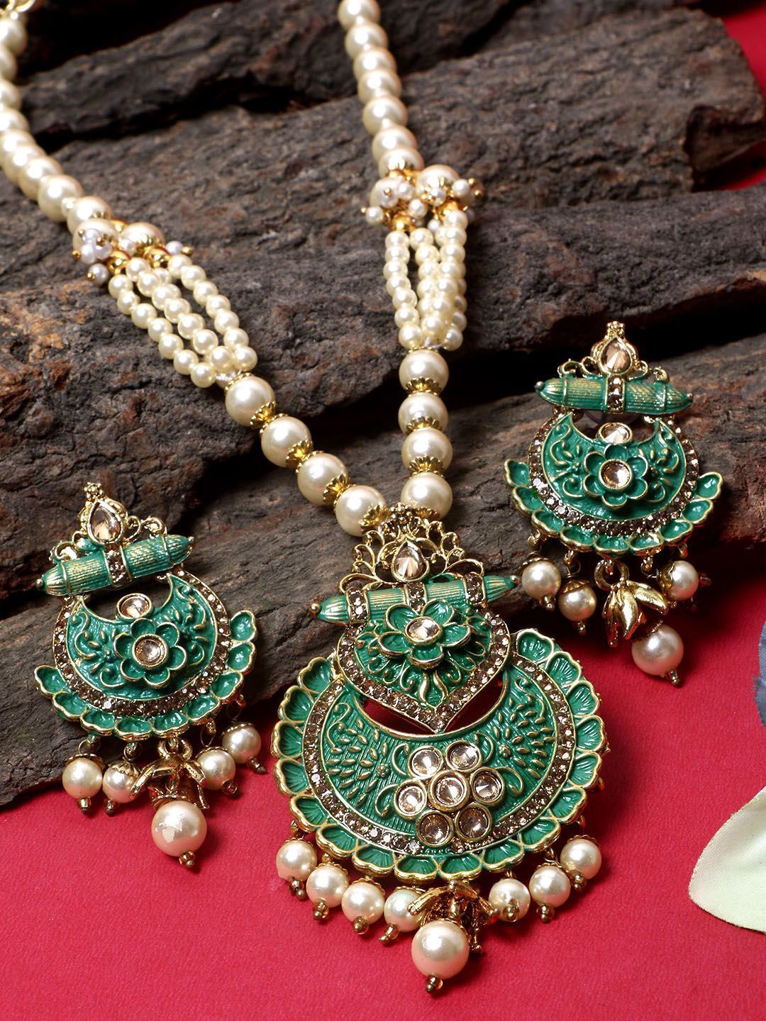 

Anouk Gold Plated And Green Stones Studded & Pearls Beaded Necklace And Earrings