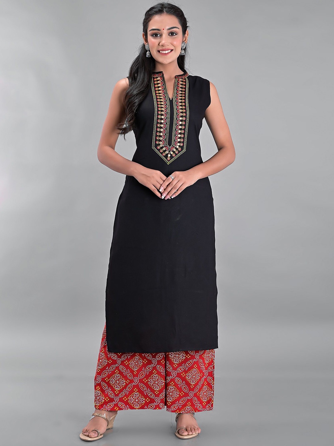 

Clothy N Wave Floral Embroidered Thread Work Mandarin Collar Straight Kurta With Palazzos, Black