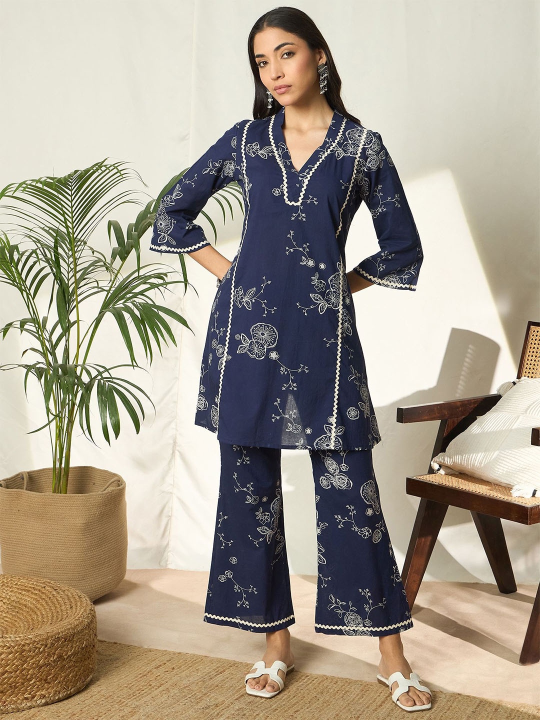 

BANDIA Floral Printed Lace Embellished V-Neck Pure Cotton Tunic And Trouser, Blue