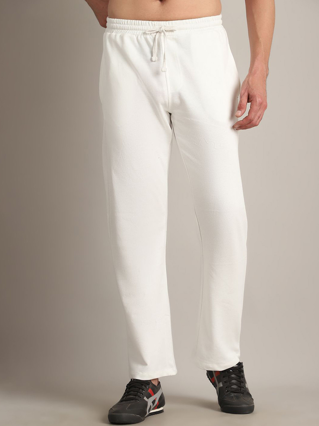 

Rute Men Cotton Slim-Fit Mid Rise Track Pants, White