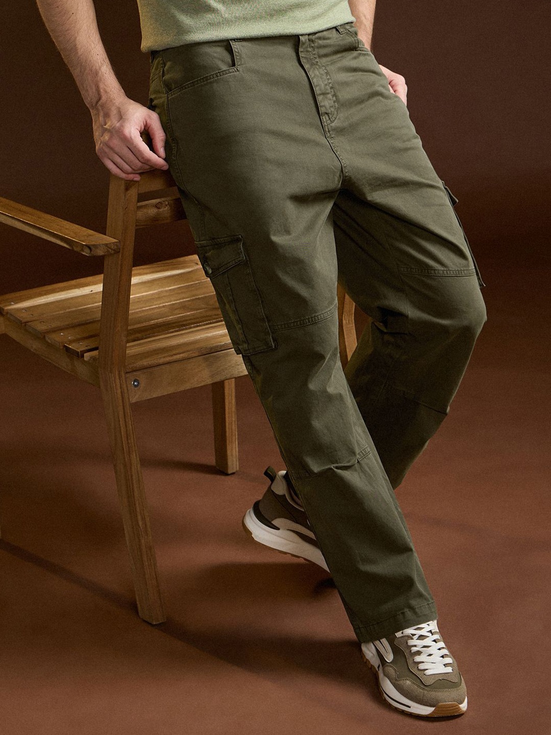 

THE BEAR HOUSE Men's Cotton Solid Utility Cargo, Olive