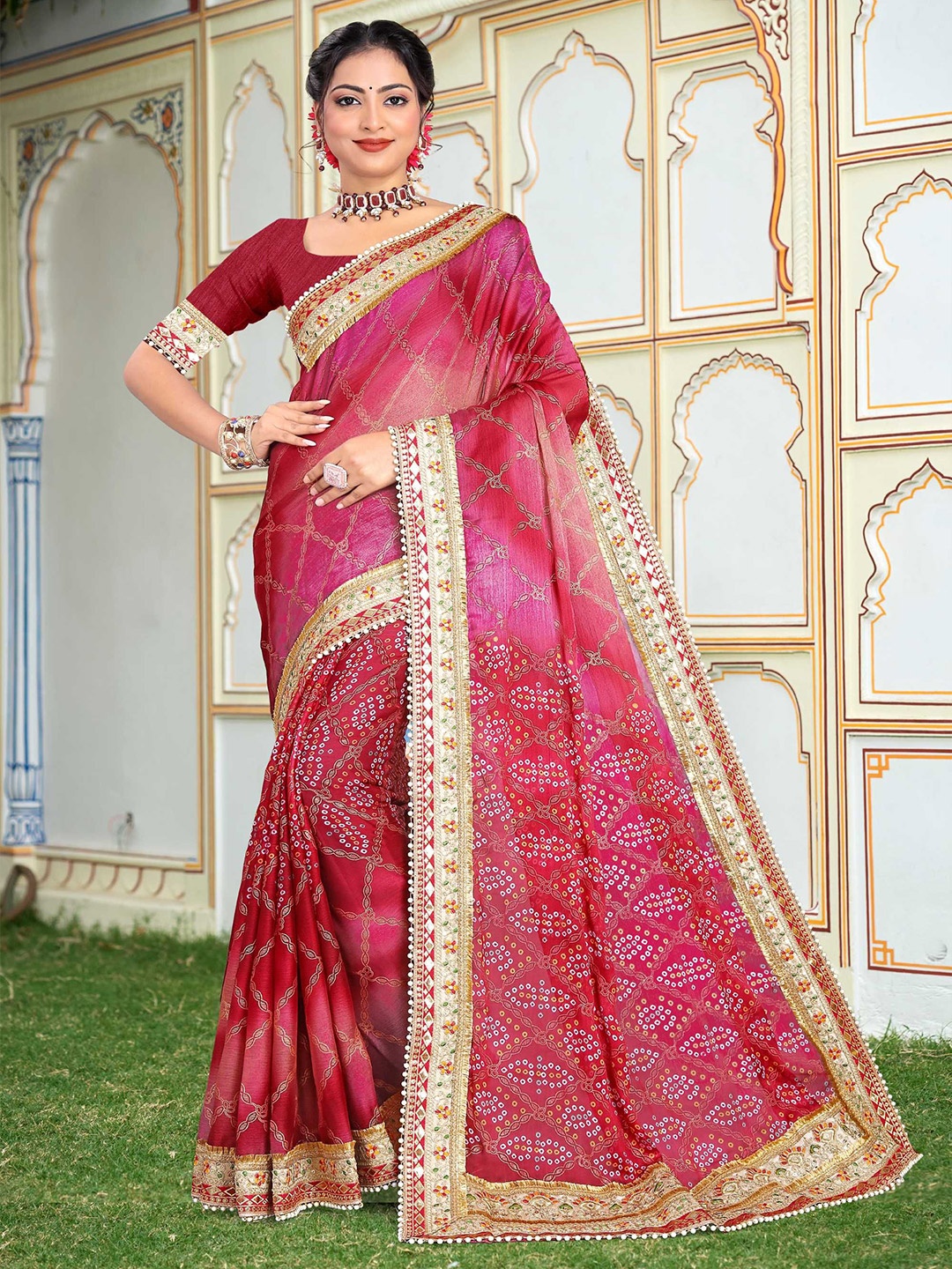 

DIVASTRI Bandhani Sequinned Poly Chiffon Bandhani Saree, Pink