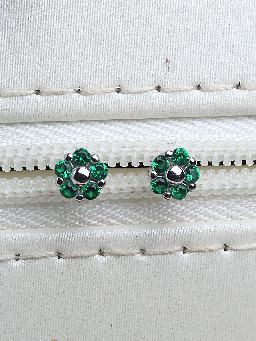 

DEVASHREE 925 Sterling Silver Rhodium-Plated CZ Studded Floral Shaped Studs, Green