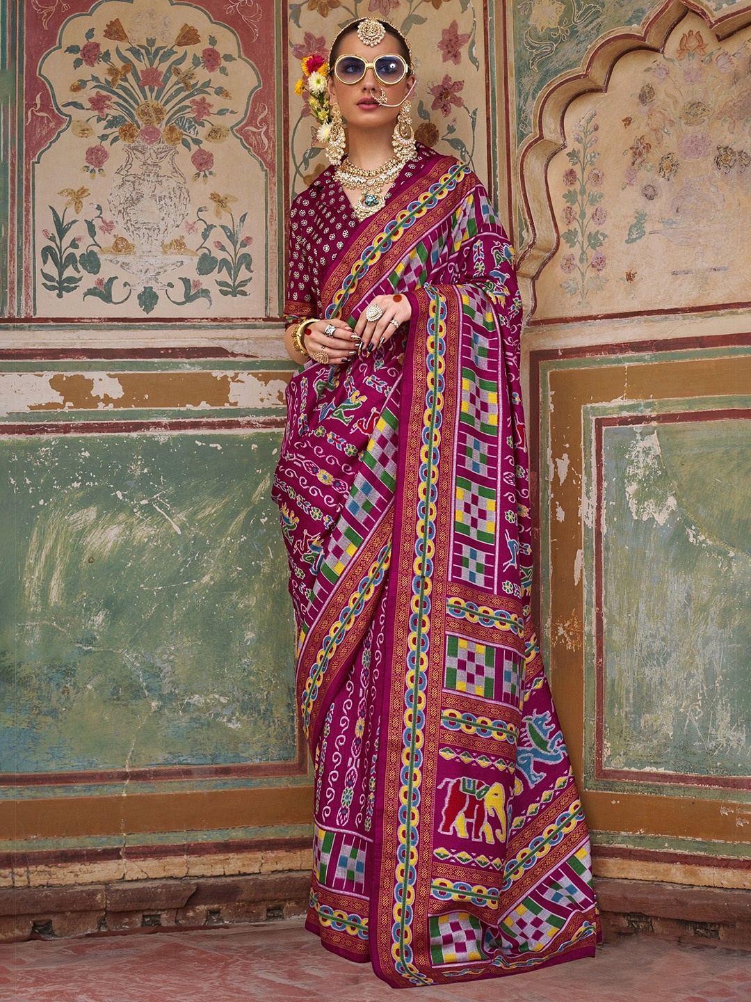 

MAHALASA Ethnic Motifs Pure Silk Handloom Patola Saree, Pink