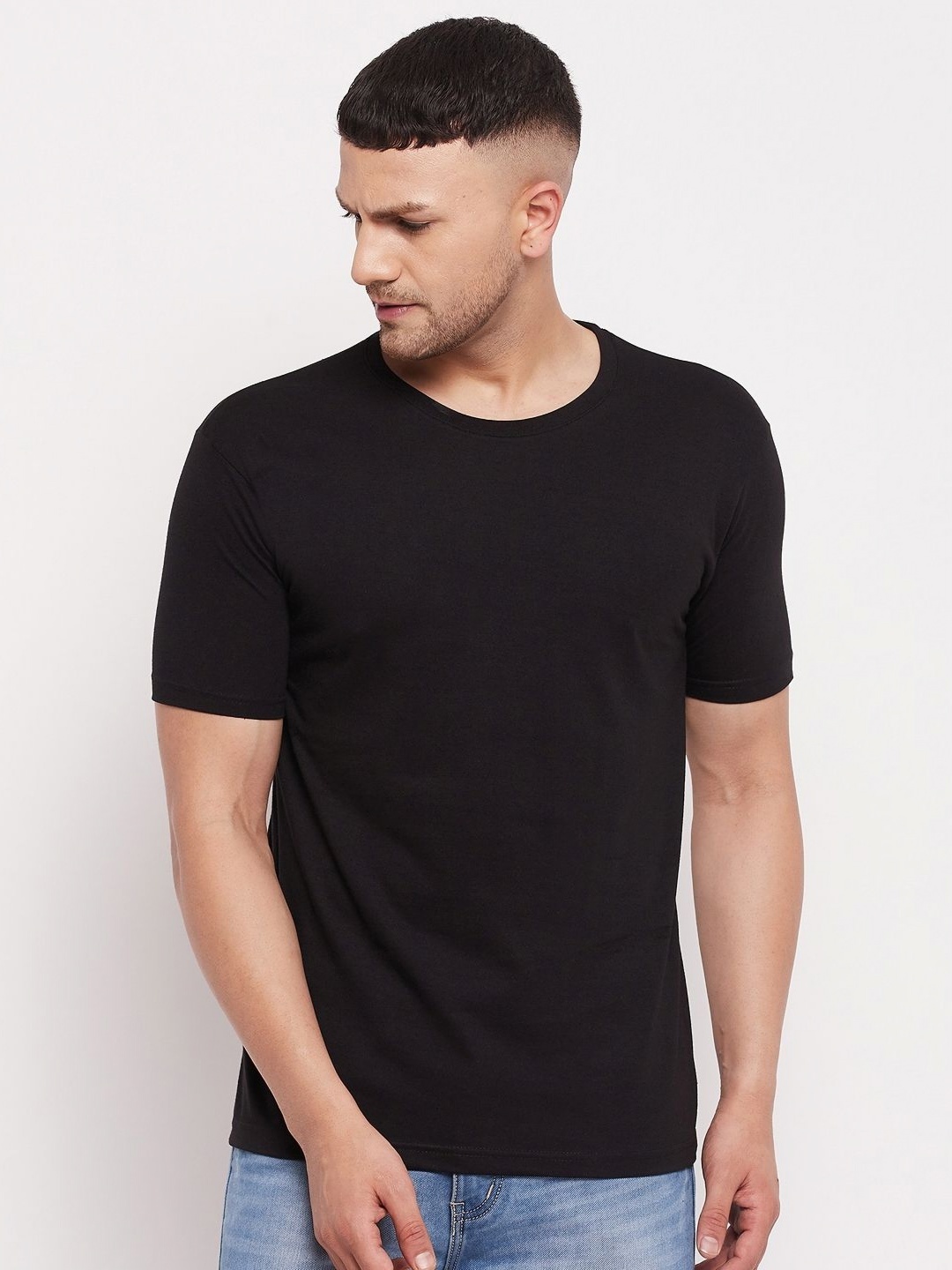 

LYCOS Men Solid Round Neck Cotton T-shirt, Black