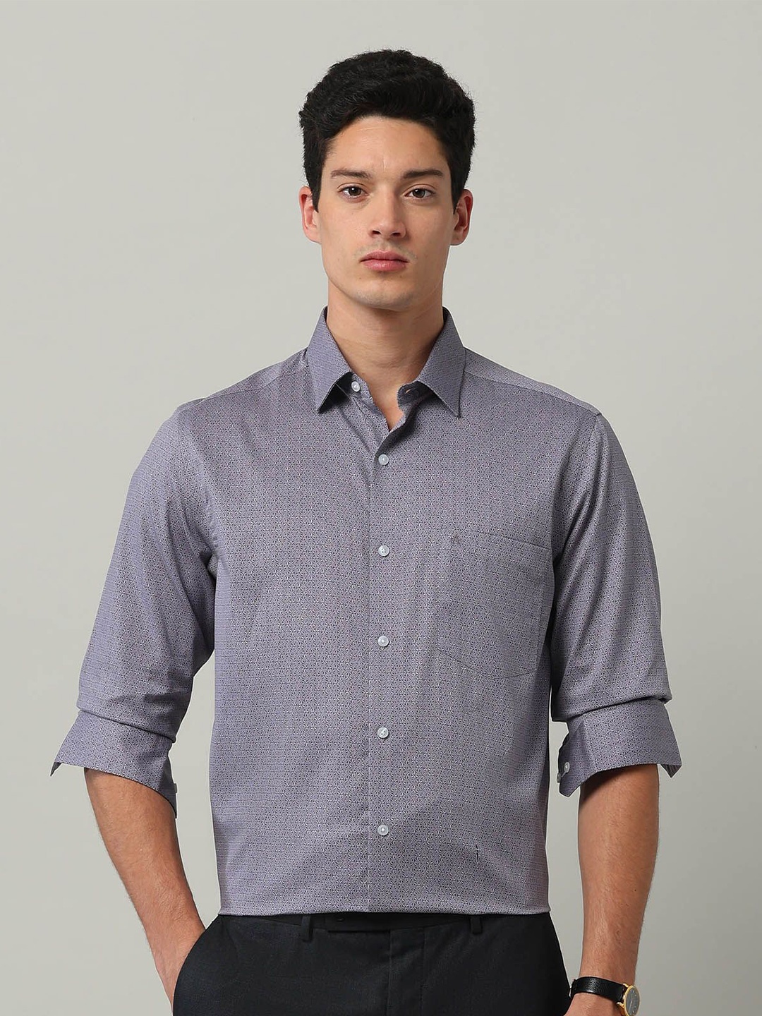 

Arrow Men Classic Fit Spread Collar Floral Printed Cotton Casual Shirt, Purple