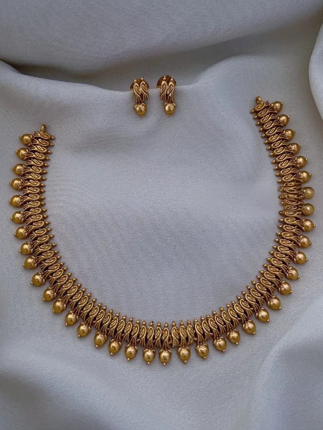 

Rujve Jewellery Gold-Plated Beaded Jewellery Set