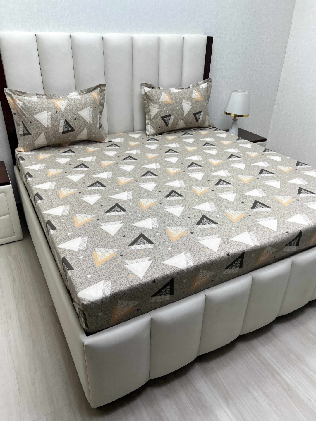 

Pure Decor Passion Brown Printed 250 TC Pure Cotton Queen Bedsheet Set- 2.28m x 2.54m, Grey