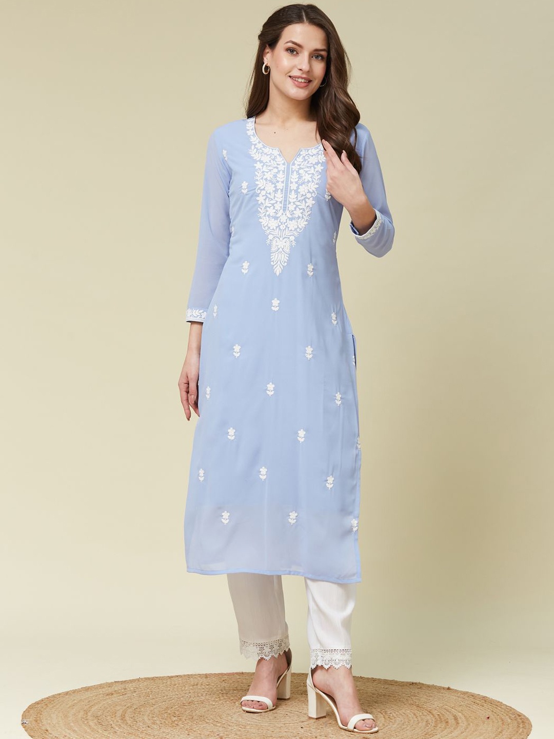 

MOKOSH Floral Embroidered Notch Neck Thread Work Georgette Straight Kurta With Trousers, Blue