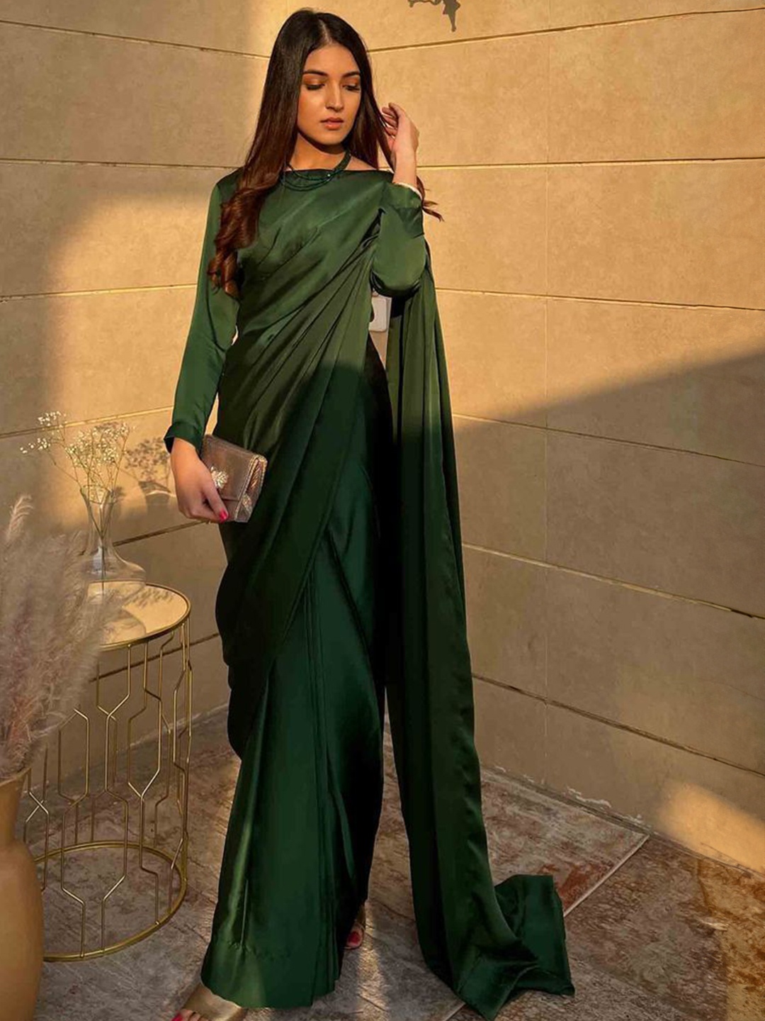 

AVANSHEE Satin Saree, Green