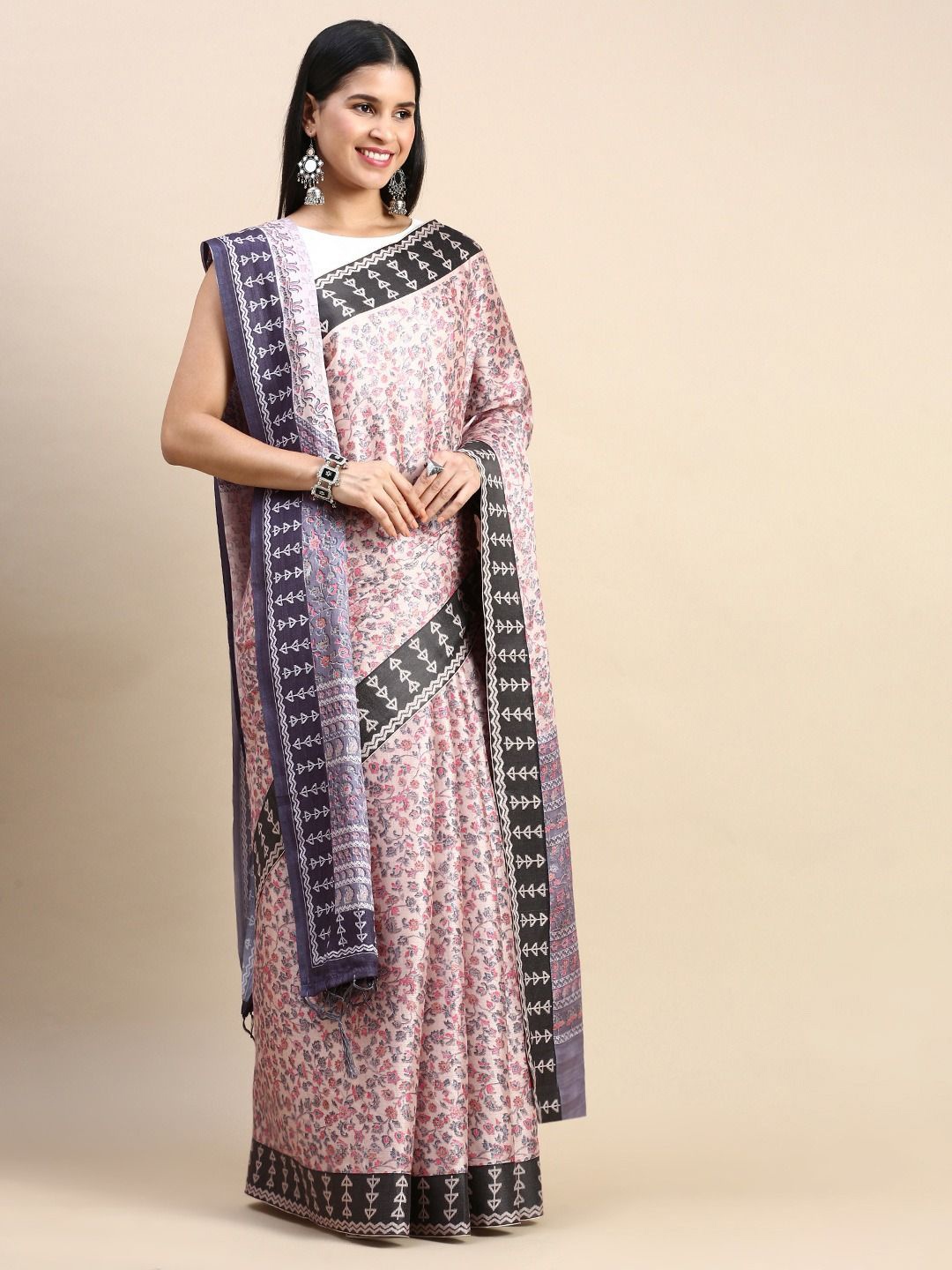

DIVASTRI Floral Pashmina Saree, Beige