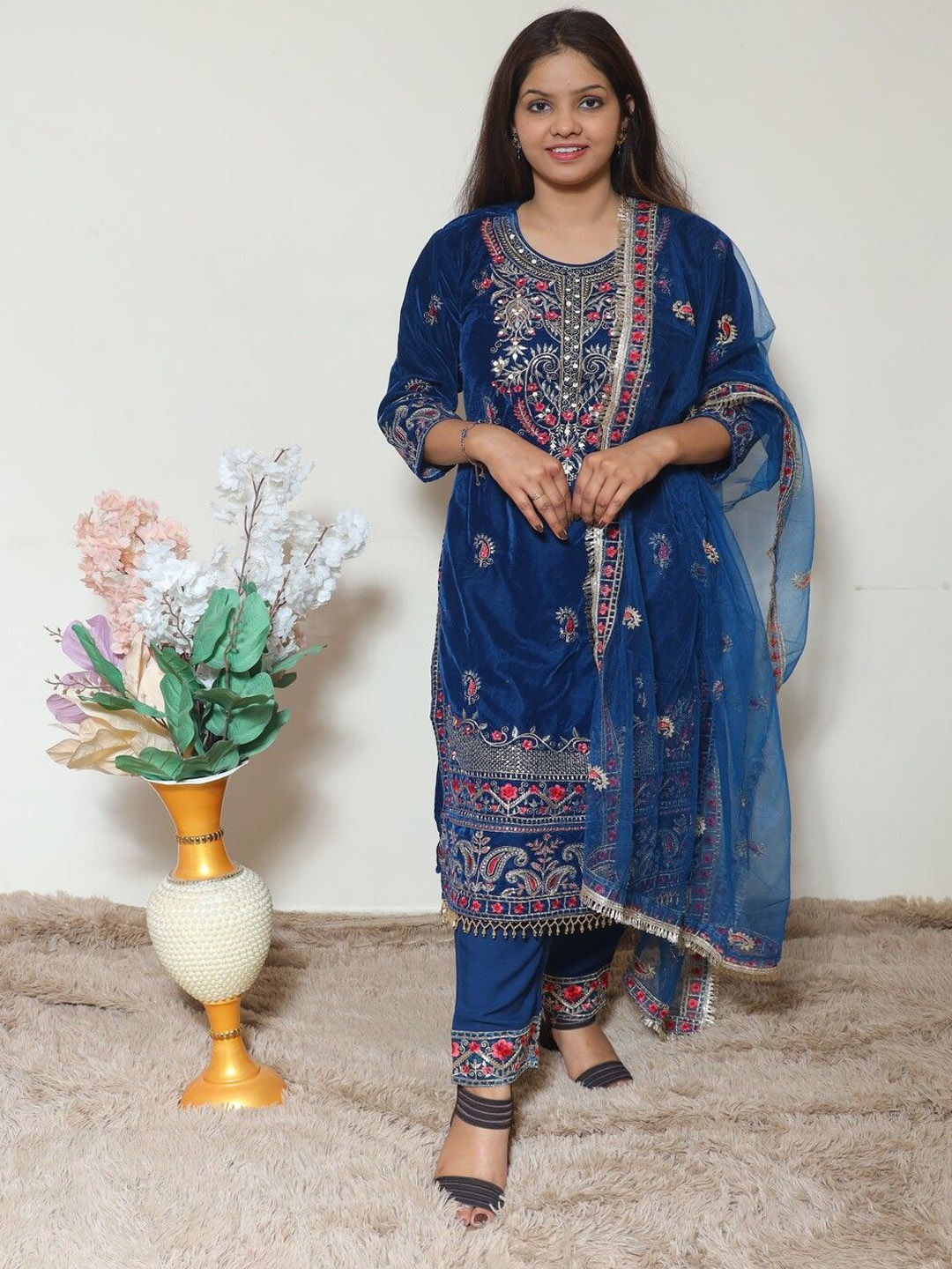 

Wavy Collection Floral Embroidered Sequinned Velvet Kurta With Trousers & Dupatta, Blue