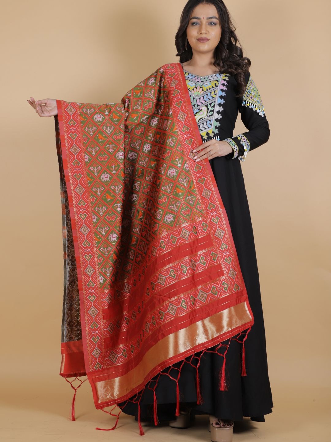 

Suha Ethnic Motifs Woven Design Dupatta With Zari, Green