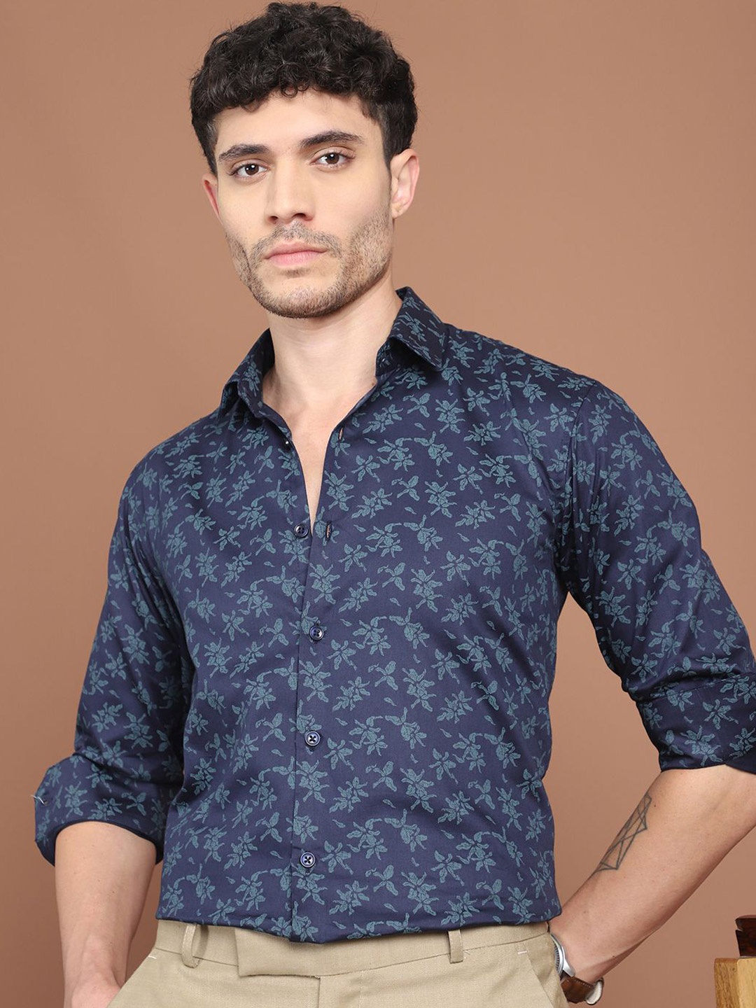 

Indian Needle Men Classic Floral Opaque Printed Formal Shirt, Navy blue