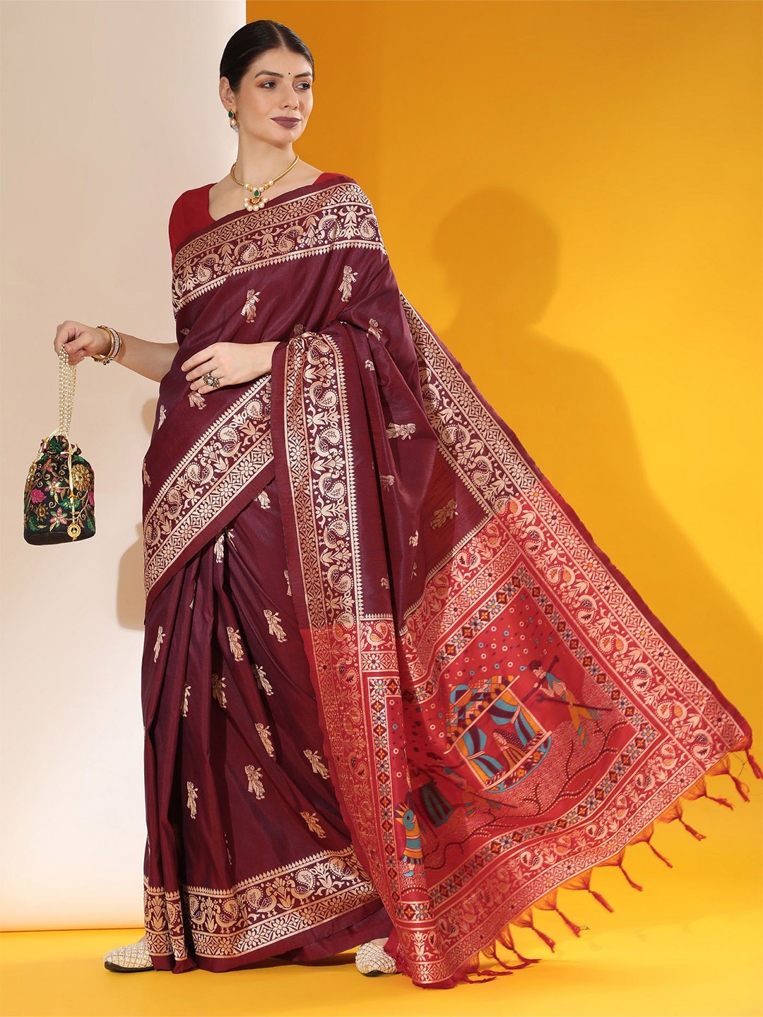 

DIVASTRI Embellished Silk Blend Saree, Purple