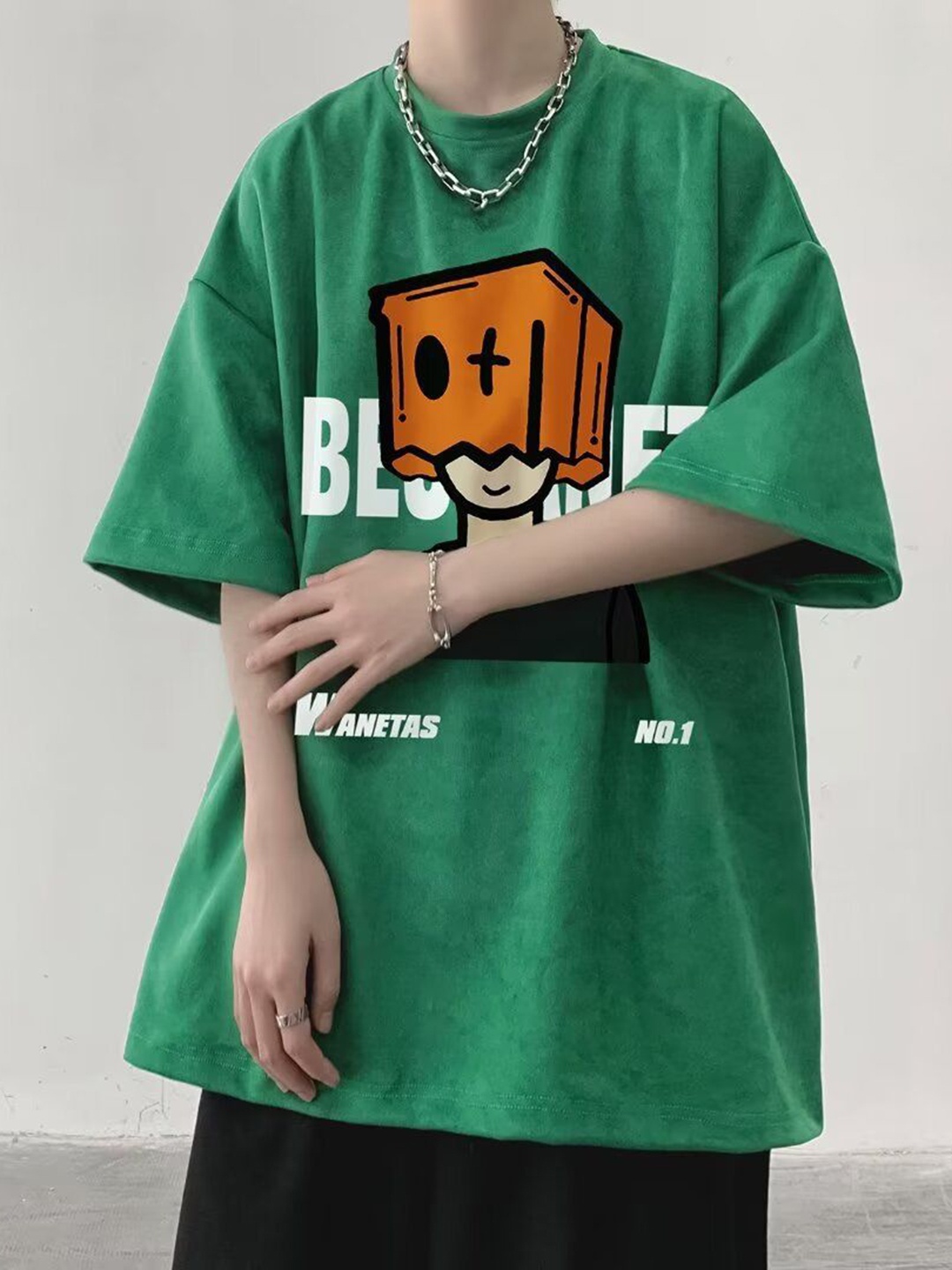 

HERE&NOW Men Graphic Printed Round Neck Cotton Oversized T-shirt, Green