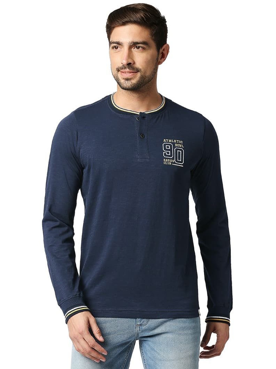 

Basics Men Solid Henley Neck Cotton T-shirt, Navy blue